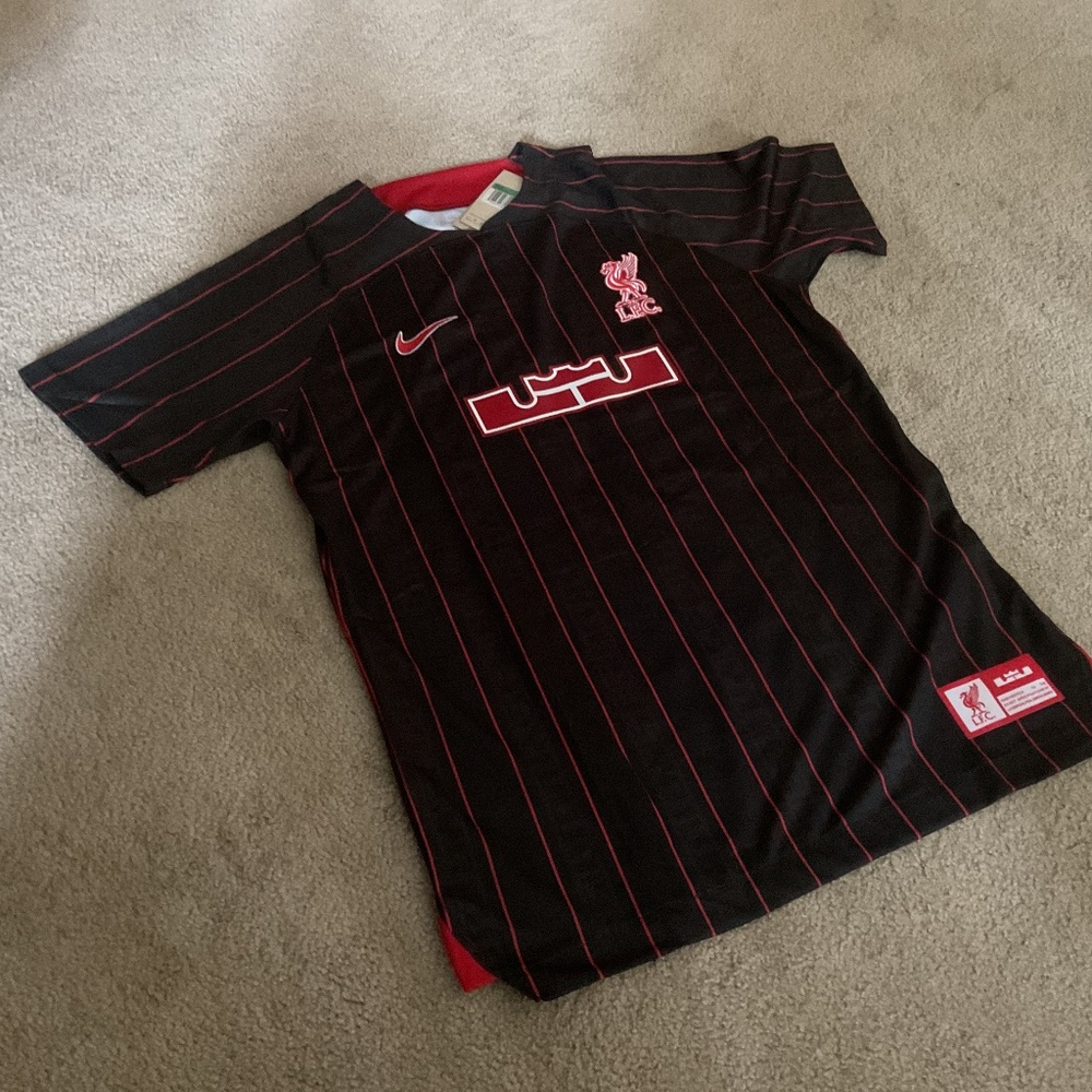 Liverpool Football Club LFC Limited Edition Lebron James Shirt XL